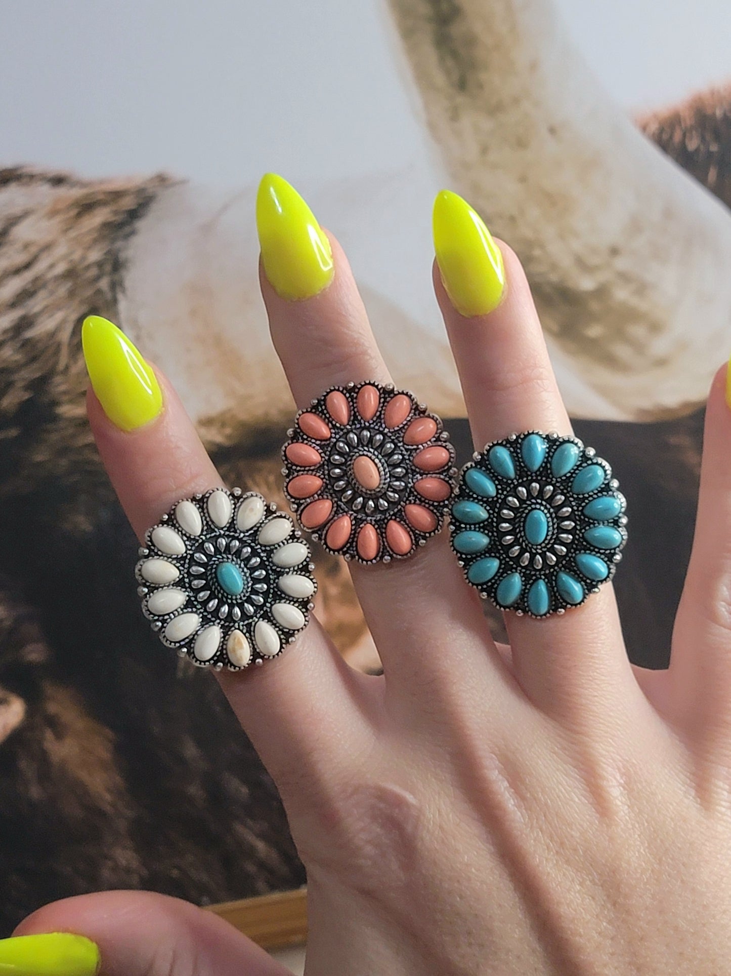 Chic Blossom Rings