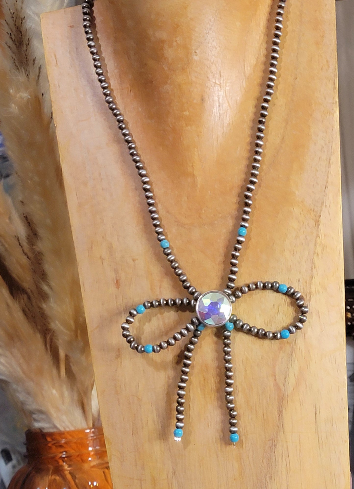 Bow Beaded Necklace