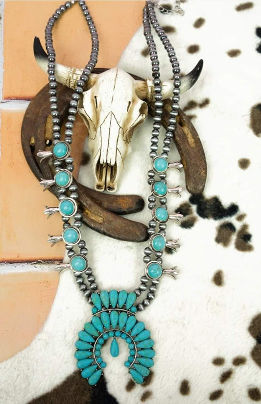Naja Turquoise Pearl Beaded Necklace