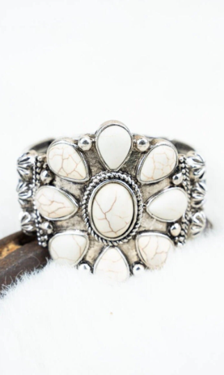 White Stone Leopard Western Chic Stretchy Bracelet