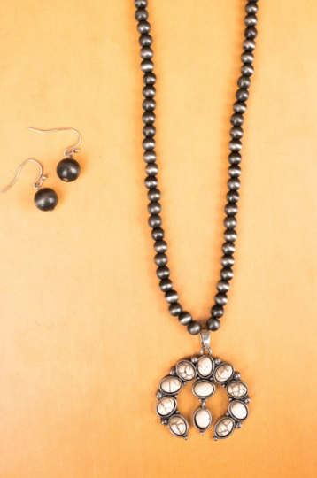 Naja Necklace & Earring Set