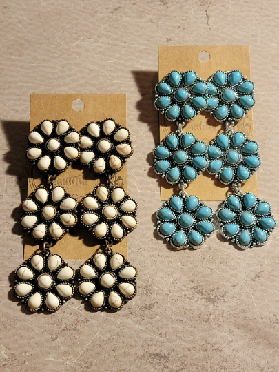 WESTERN FLOWER - 3 Tier Earrings - Turquoise - Howlite