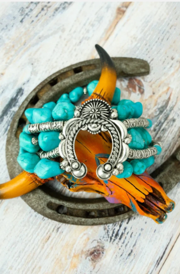 Horseshoe Chunky Turquoise Bracelet